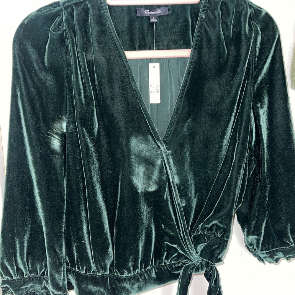Madewell Forrest green velvet top